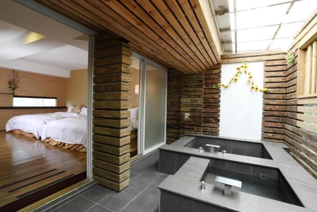 Hotspring World Wulai Hotel Exterior foto